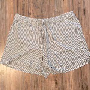 J. Crew NWT Linen shorts